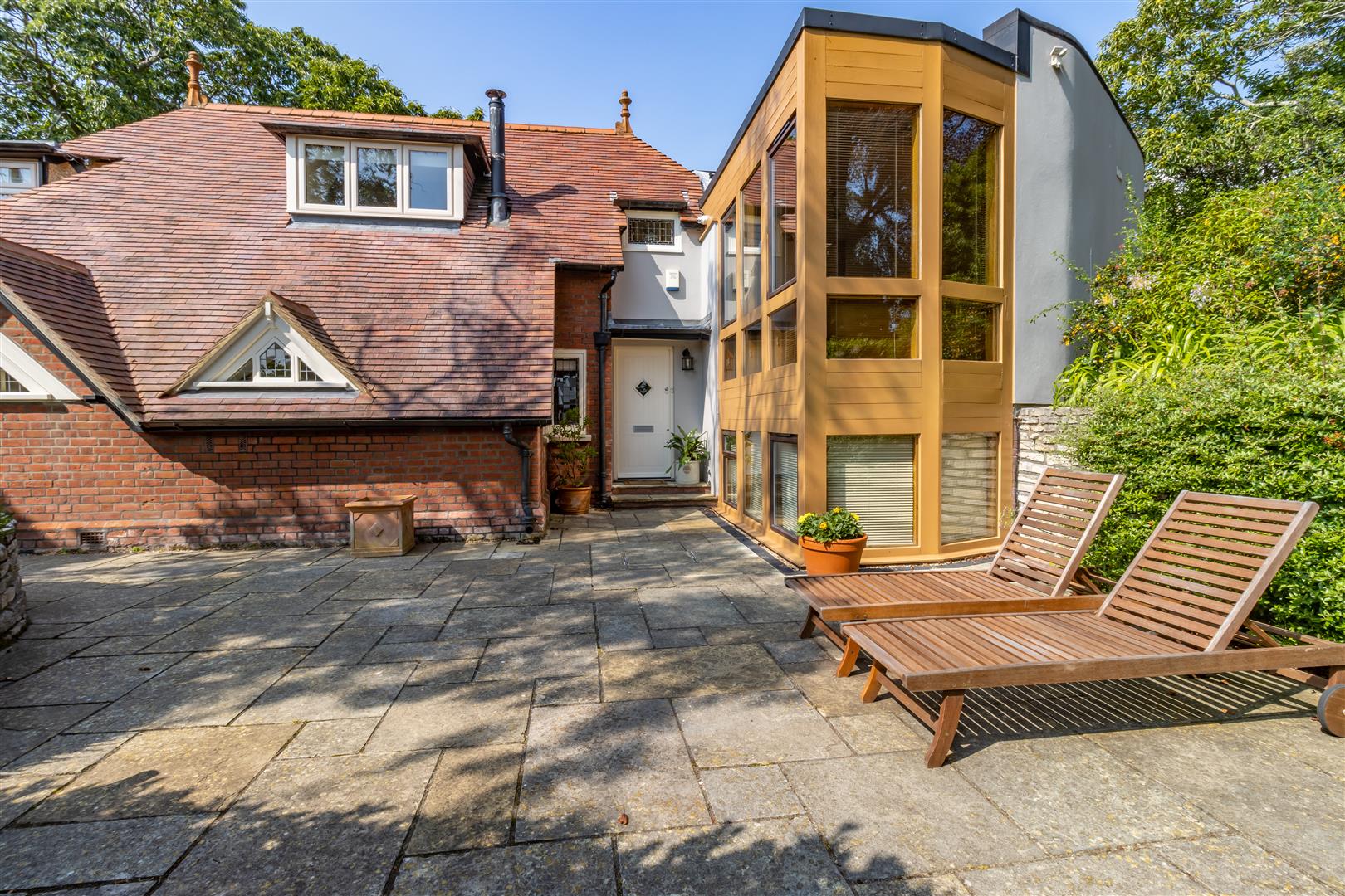 Property information Luxury & Prestige